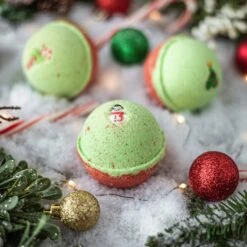 'Tis The Season Bath Bomb